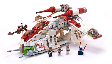 Character Studs - DHY782. . Lego star wars clone ship
